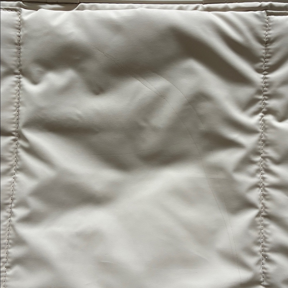 NEW WITH TAGS- Calpak Luka Duffel Oatmeal - Picture 4 of 5